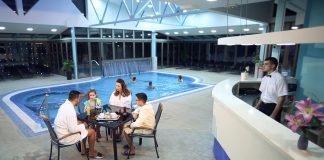 Prolom Banja puna stranih turista
