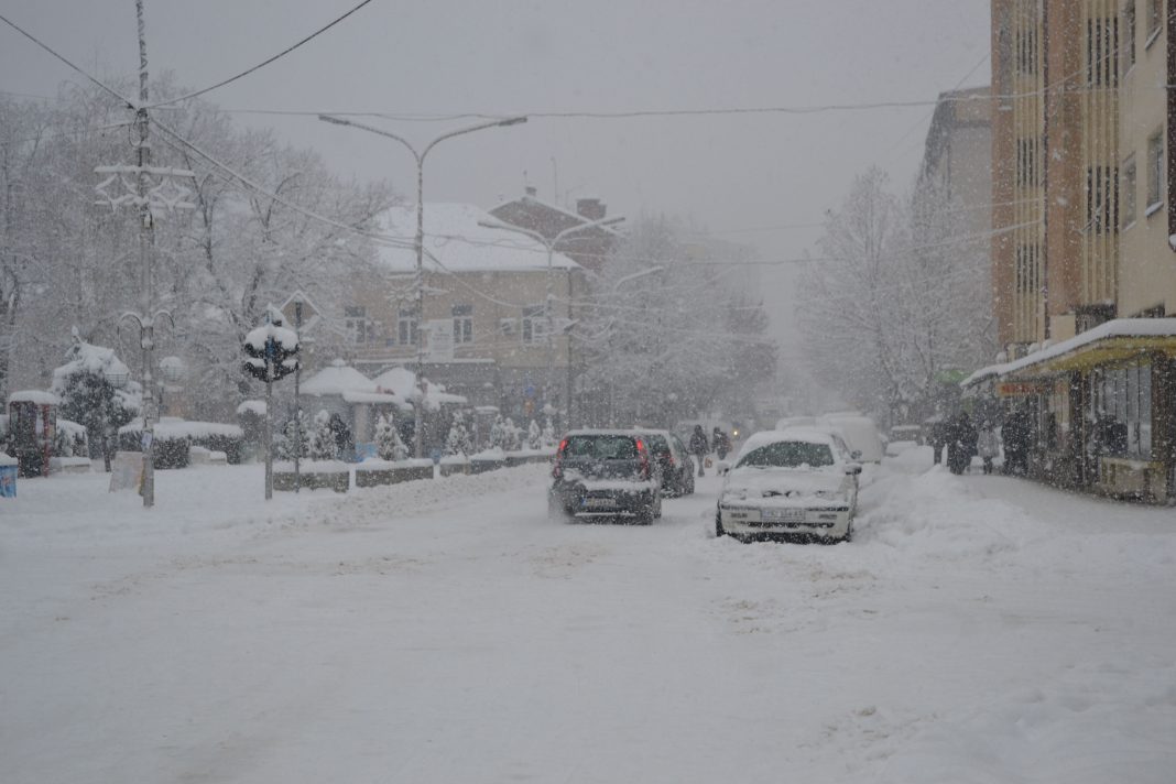 sneg kursumlija foto