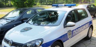policija-auto