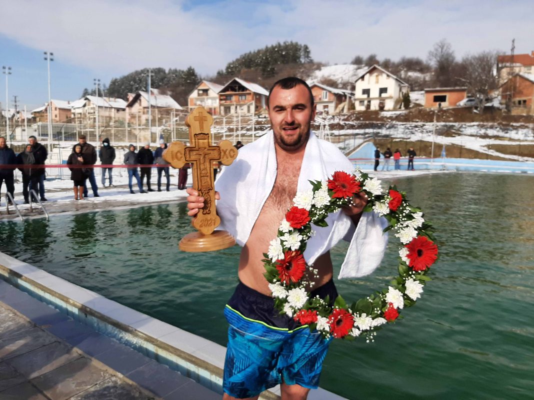 plivanje casni krst 2