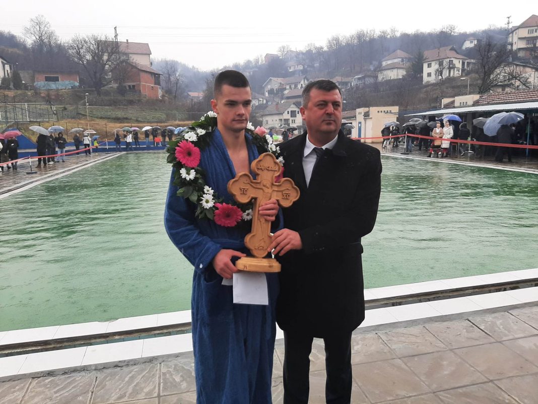 a pobednik plivanje 2