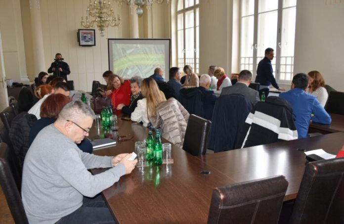 javni udid auto put