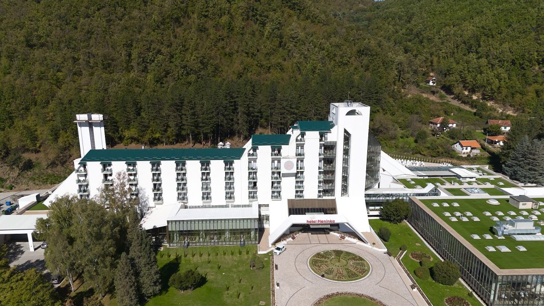 hotel planinka k banja
