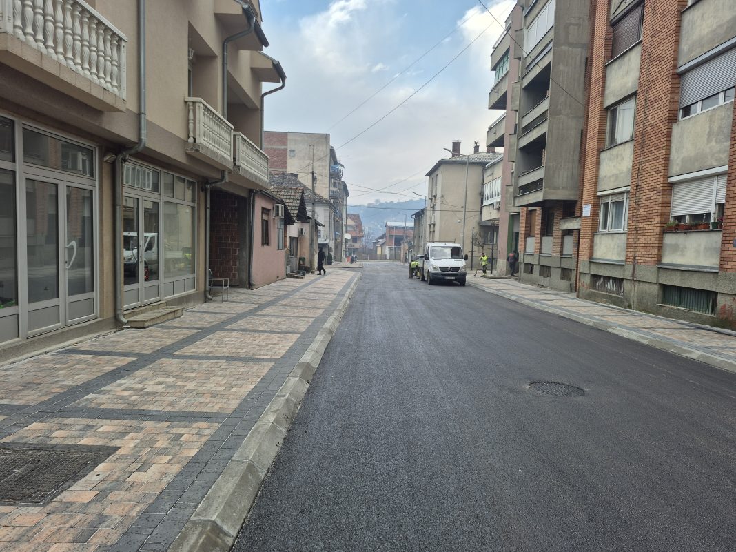 asfaltiranje kosta vojinovic foto