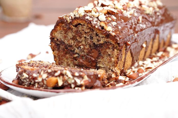 nut-cake-6662084_1280